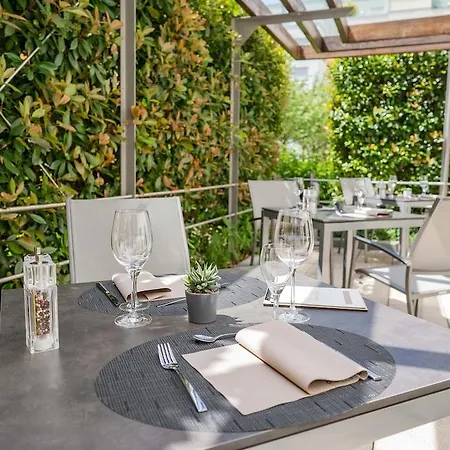 Hotel Lanzcarre Mannheim, A Member Of Radisson Individuals 4*