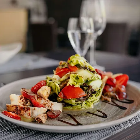 Hotel Lanzcarré Mannheim, A Member Of Radisson Individuals 4*